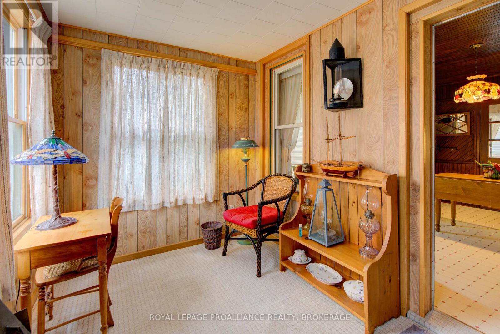 21 Osborne Street, Gananoque, Ontario  K7G 2N4 - Photo 11 - X12476836
