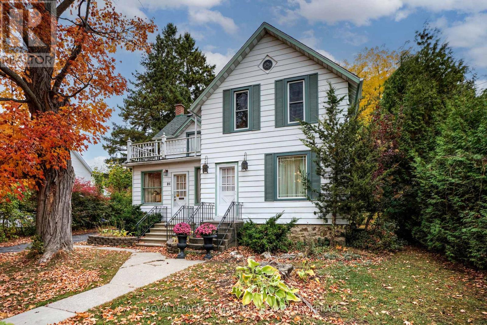 21 Osborne Street, Gananoque, Ontario  K7G 2N4 - Photo 2 - X12476836