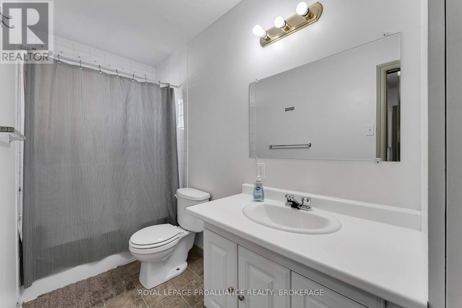 153-155 Brock Street, Kingston (Central City East), Ontario  K7L 1S2 - Photo 35 - X12476911