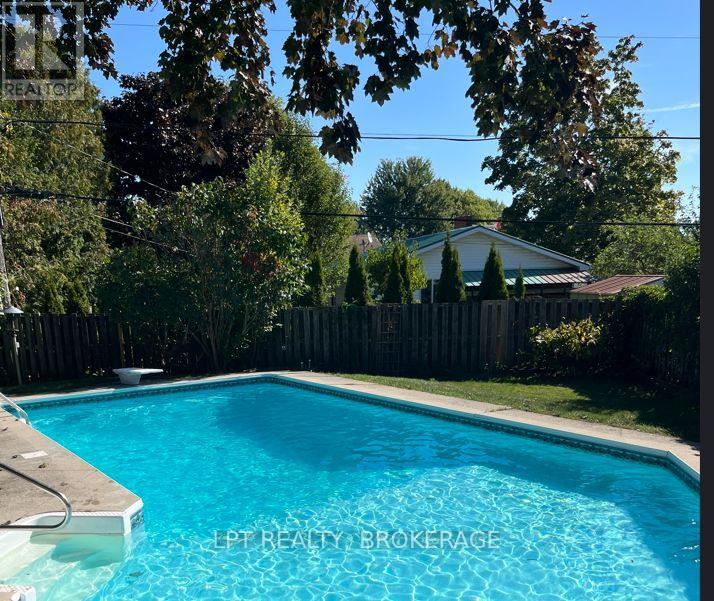 168 Braemar Road, Kingston (City Southwest), Ontario  K7M 4B8 - Photo 3 - X12476942