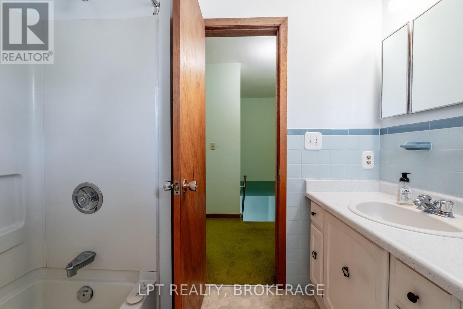 168 Braemar Road, Kingston (City Southwest), Ontario  K7M 4B8 - Photo 36 - X12476942