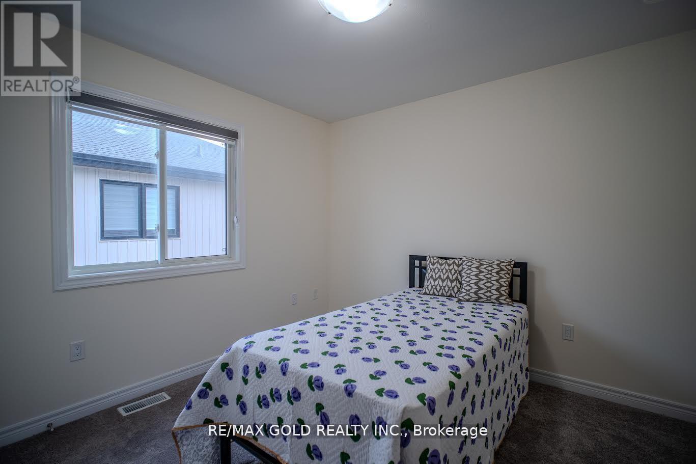 7395 Sherrilee Crescent, Niagara Falls, Ontario  L2H 3T4 - Photo 17 - X12476570