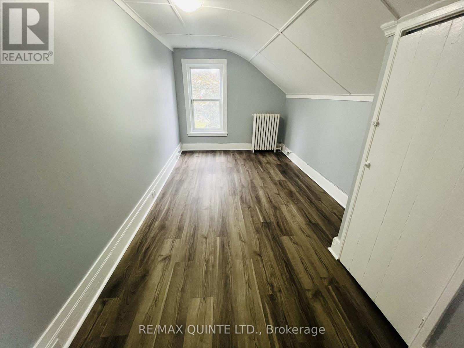 73/75 Queen Street, Belleville, Ontario K8N 3M3 - Photo 10 - X12476905