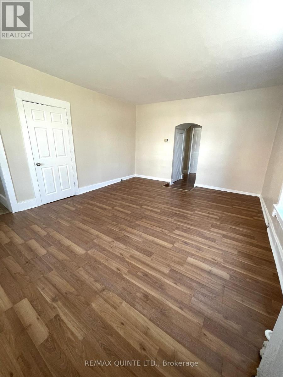 73/75 Queen Street, Belleville, Ontario K8N 3M3 - Photo 13 - X12476905