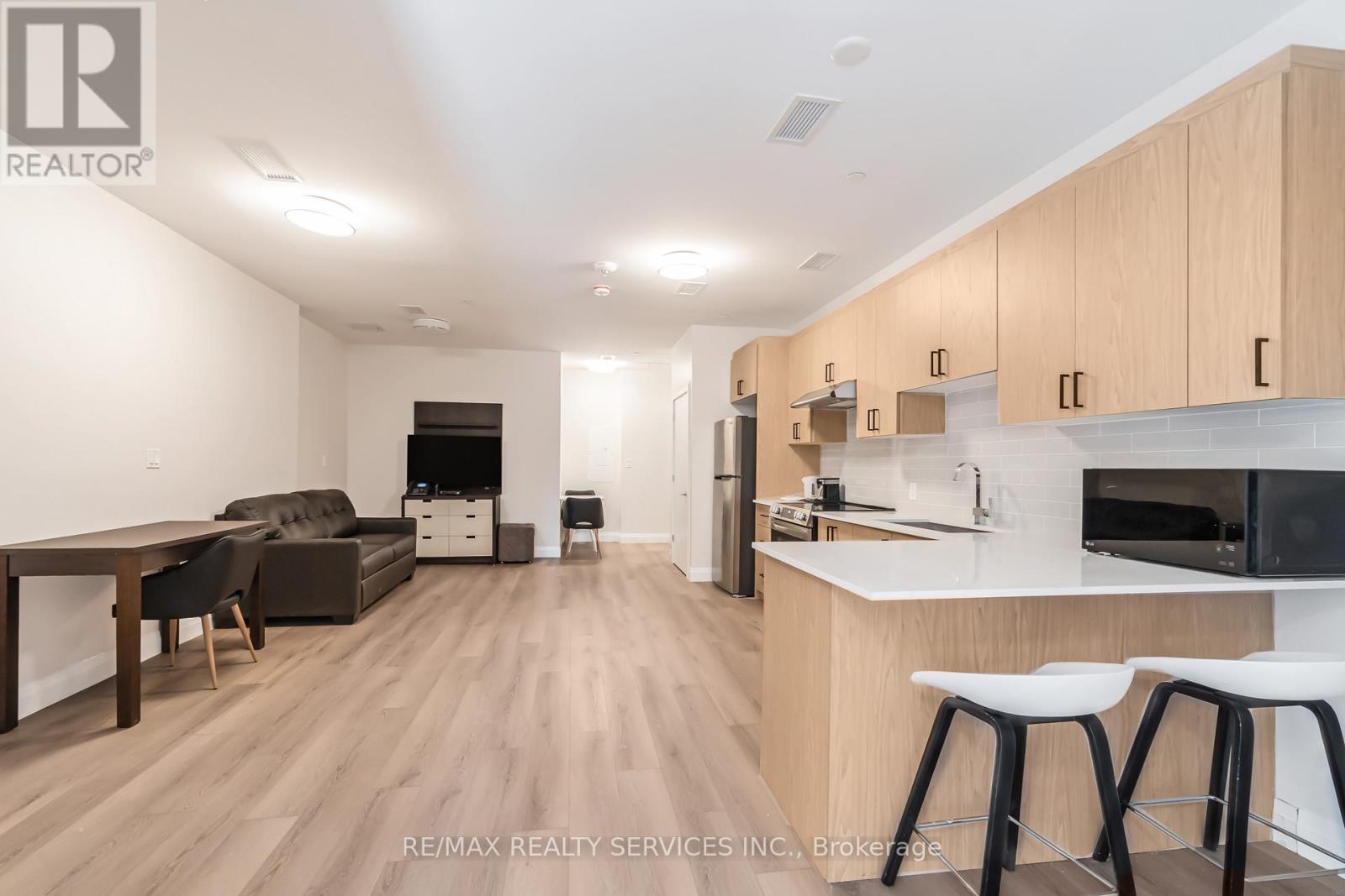#1 - 30 Dean Park Road, Toronto, Ontario  M1B 3H1 - Photo 4 - E12476756