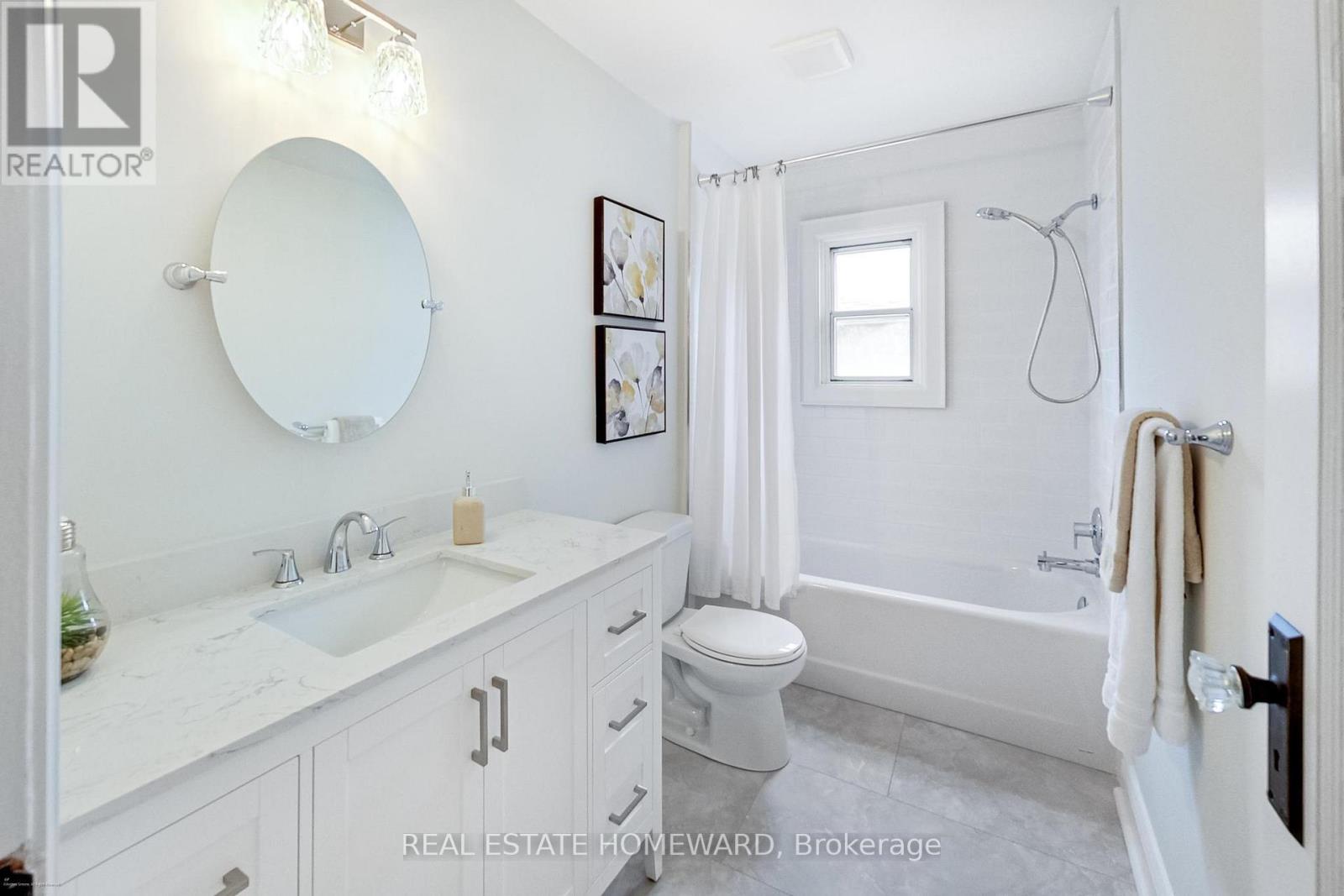 255 Westlake Avenue, Toronto, Ontario  M4C 4T3 - Photo 23 - E12476782