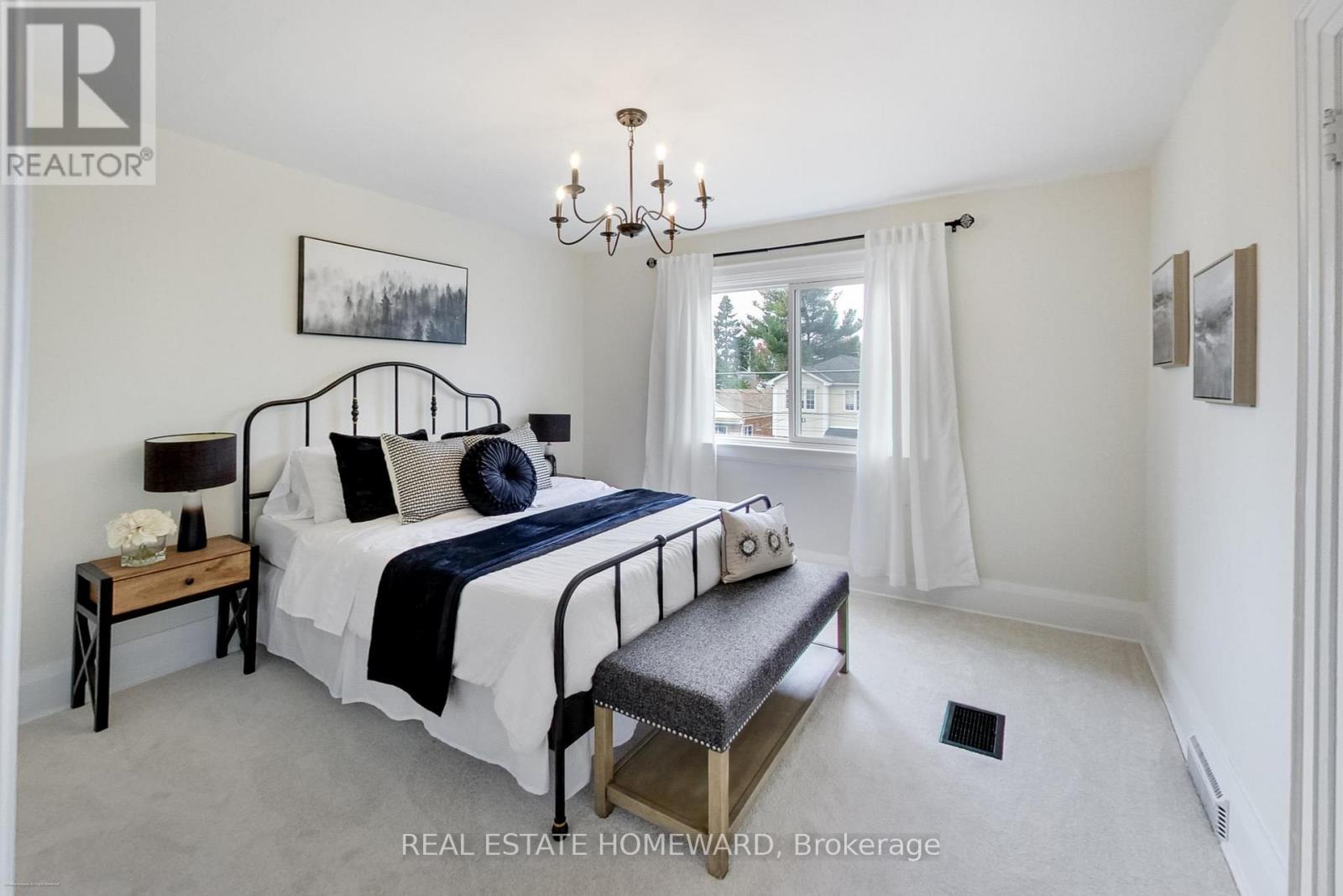 255 Westlake Avenue, Toronto, Ontario  M4C 4T3 - Photo 25 - E12476782