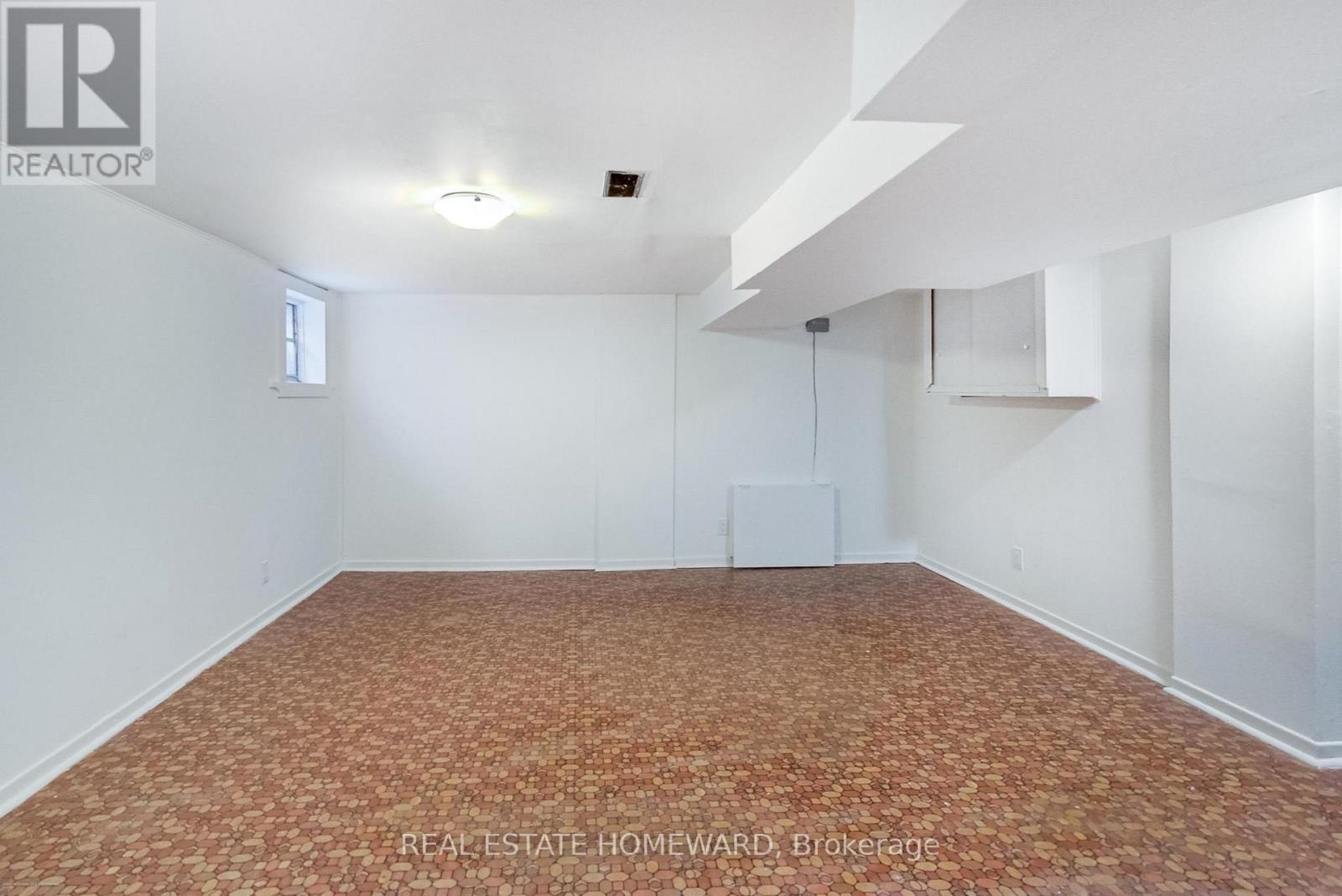 255 Westlake Avenue, Toronto, Ontario  M4C 4T3 - Photo 29 - E12476782