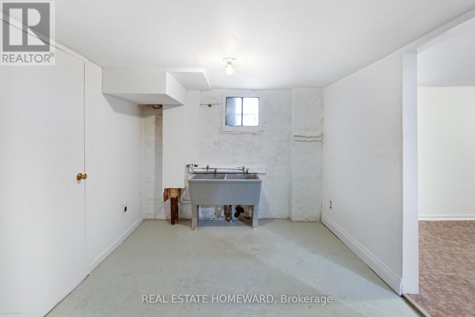 255 Westlake Avenue, Toronto, Ontario  M4C 4T3 - Photo 30 - E12476782