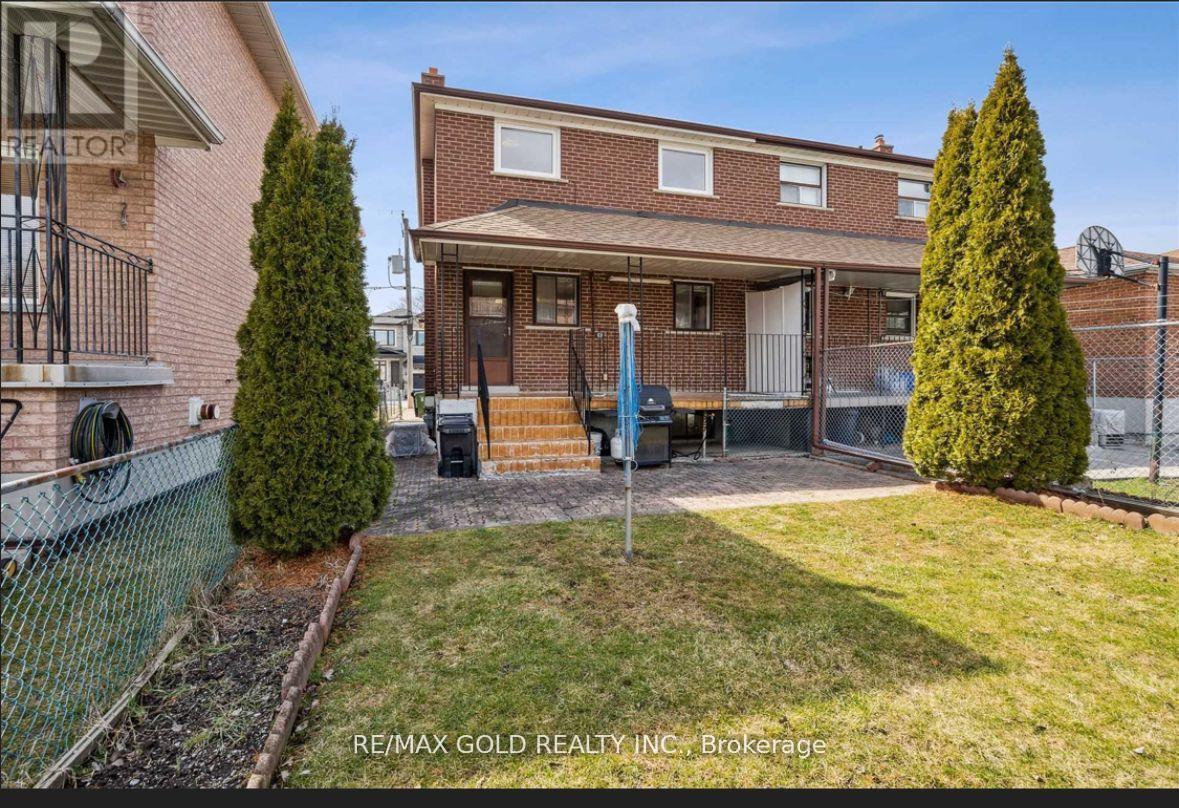 39 Magnolia Avenue, Toronto, Ontario  M1K 3K3 - Photo 16 - E12476795