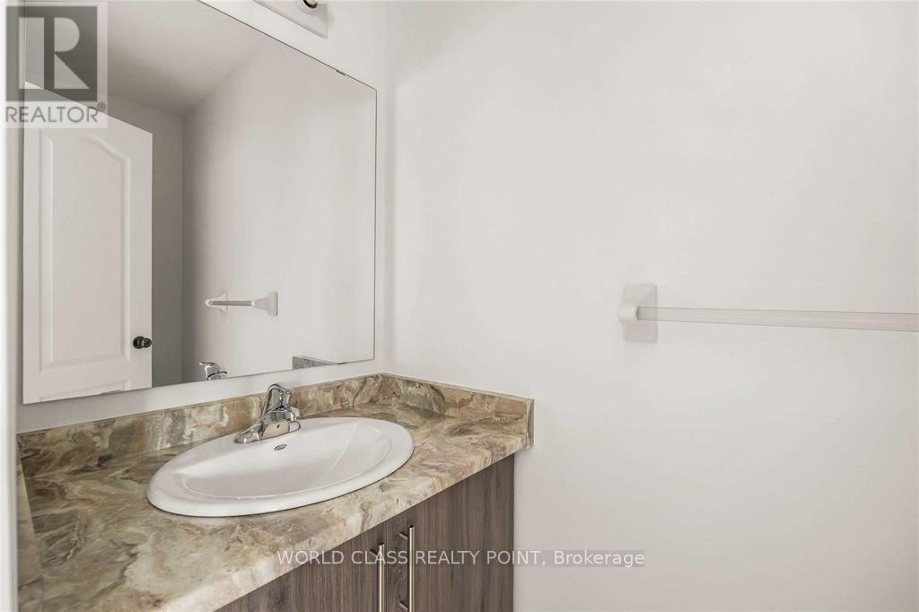 109 Merivale Court, Oshawa, Ontario  L1H 8S4 - Photo 9 - E12476817