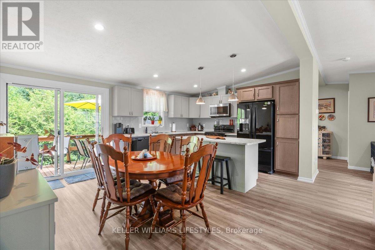 13 Kellestine Drive, Strathroy-Caradoc, Ontario  N7G 0C5 - Photo 11 - X12476876