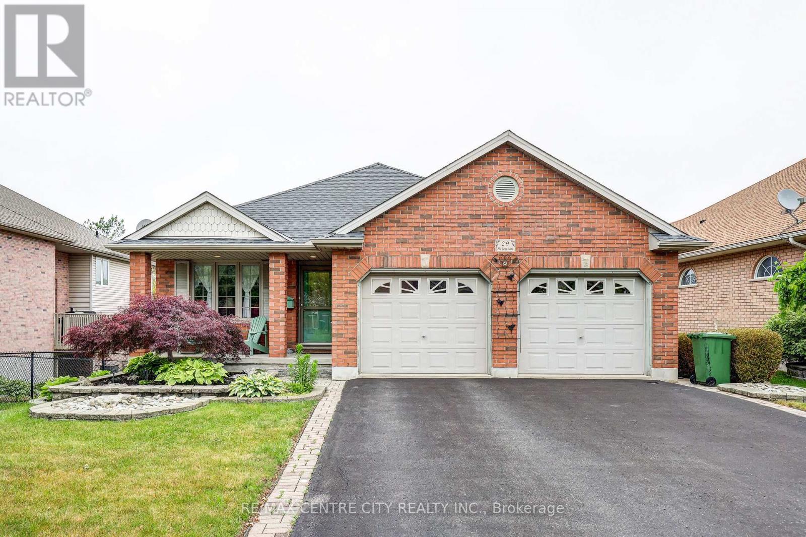 29 HICKORY LANE, St. Thomas, Ontario