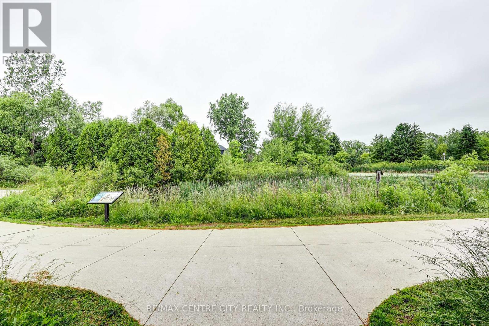 29 Hickory Lane, St. Thomas, Ontario  N5R 6K9 - Photo 5 - X12476901