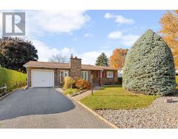 12 WYNFORD AVENUE, Ottawa, Ontario