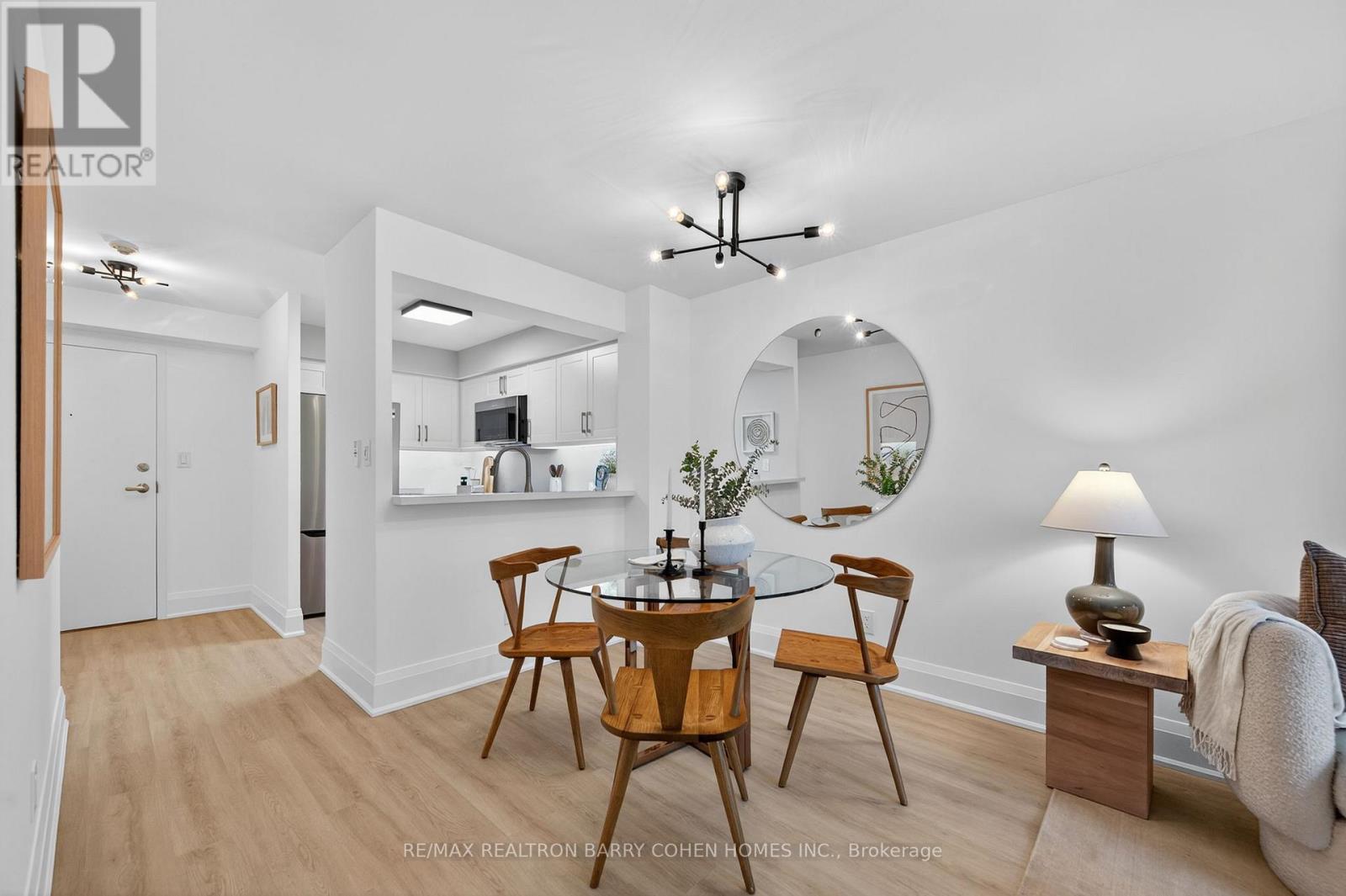 503 - 398 Eglinton Avenue E, Toronto, Ontario  M4P 3H8 - Photo 5 - C12476680