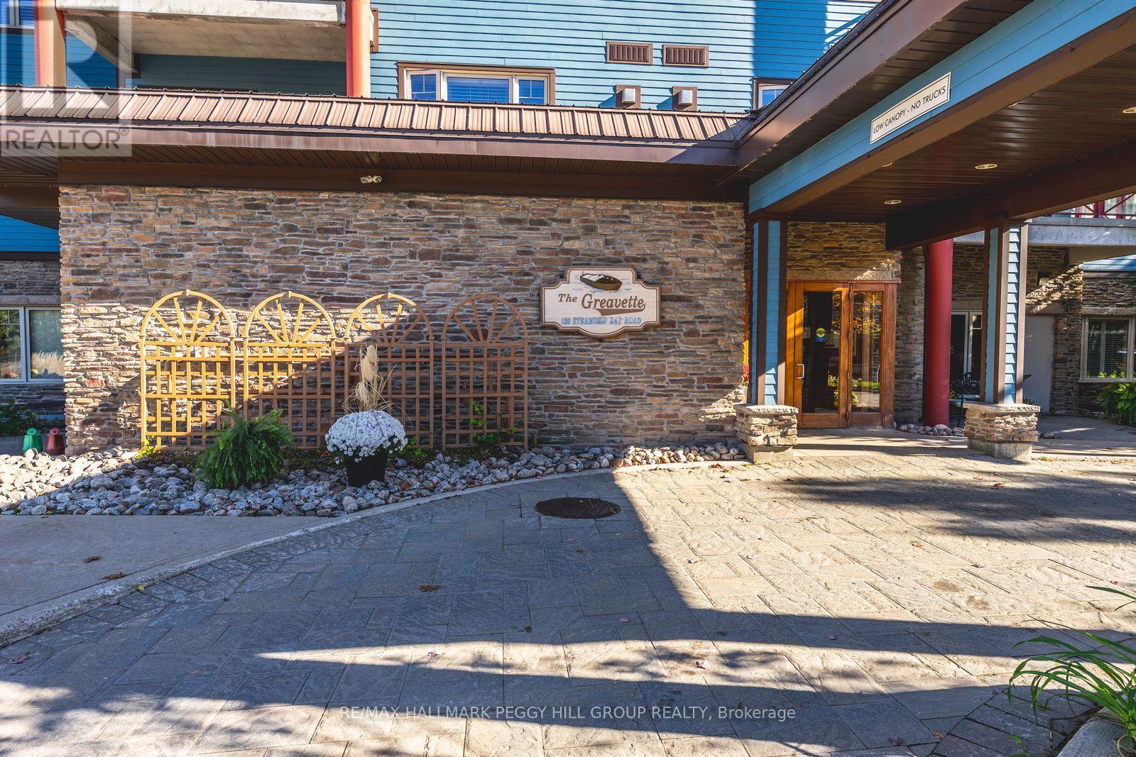 207 - 130 Steamship Bay Road, Gravenhurst (Muskoka (S)), Ontario  P1P 1Z9 - Photo 3 - X12308293