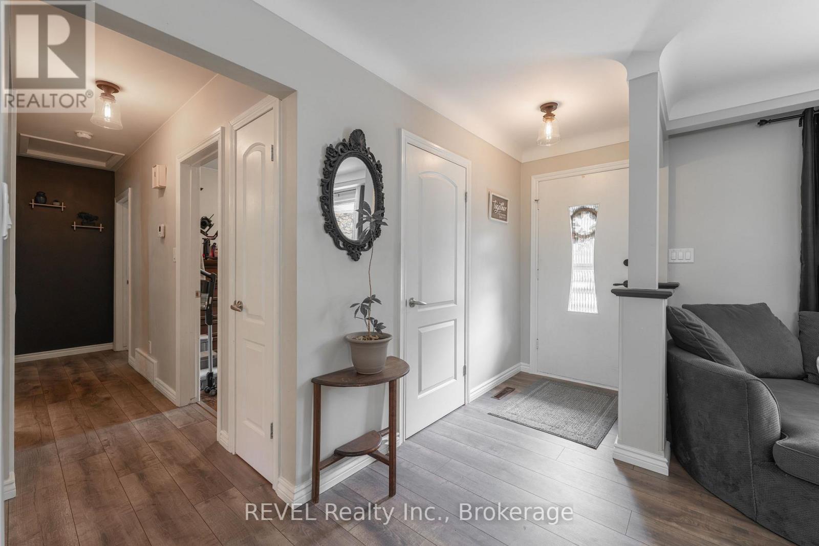 164 Diltz Road, Haldimand, Ontario  N1A 2V8 - Photo 3 - X12476849