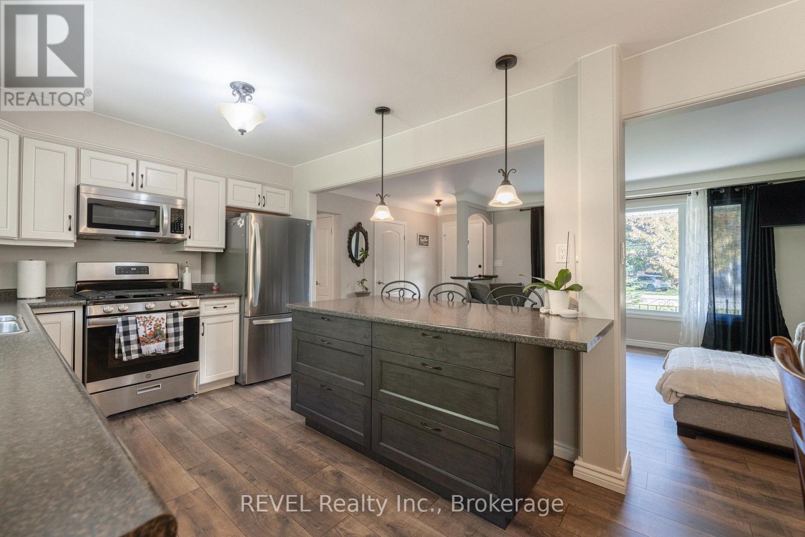 164 Diltz Road, Haldimand, Ontario  N1A 2V8 - Photo 7 - X12476849