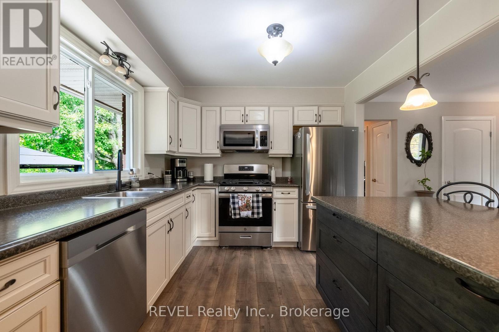 164 Diltz Road, Haldimand, Ontario  N1A 2V8 - Photo 8 - X12476849