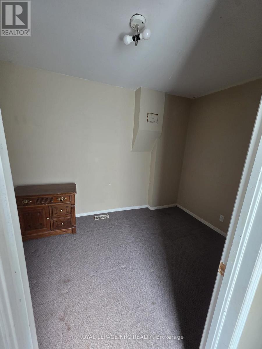 154 Fares Street, Port Colborne, Ontario  L3K 1W2 - Photo 6 - X12476957
