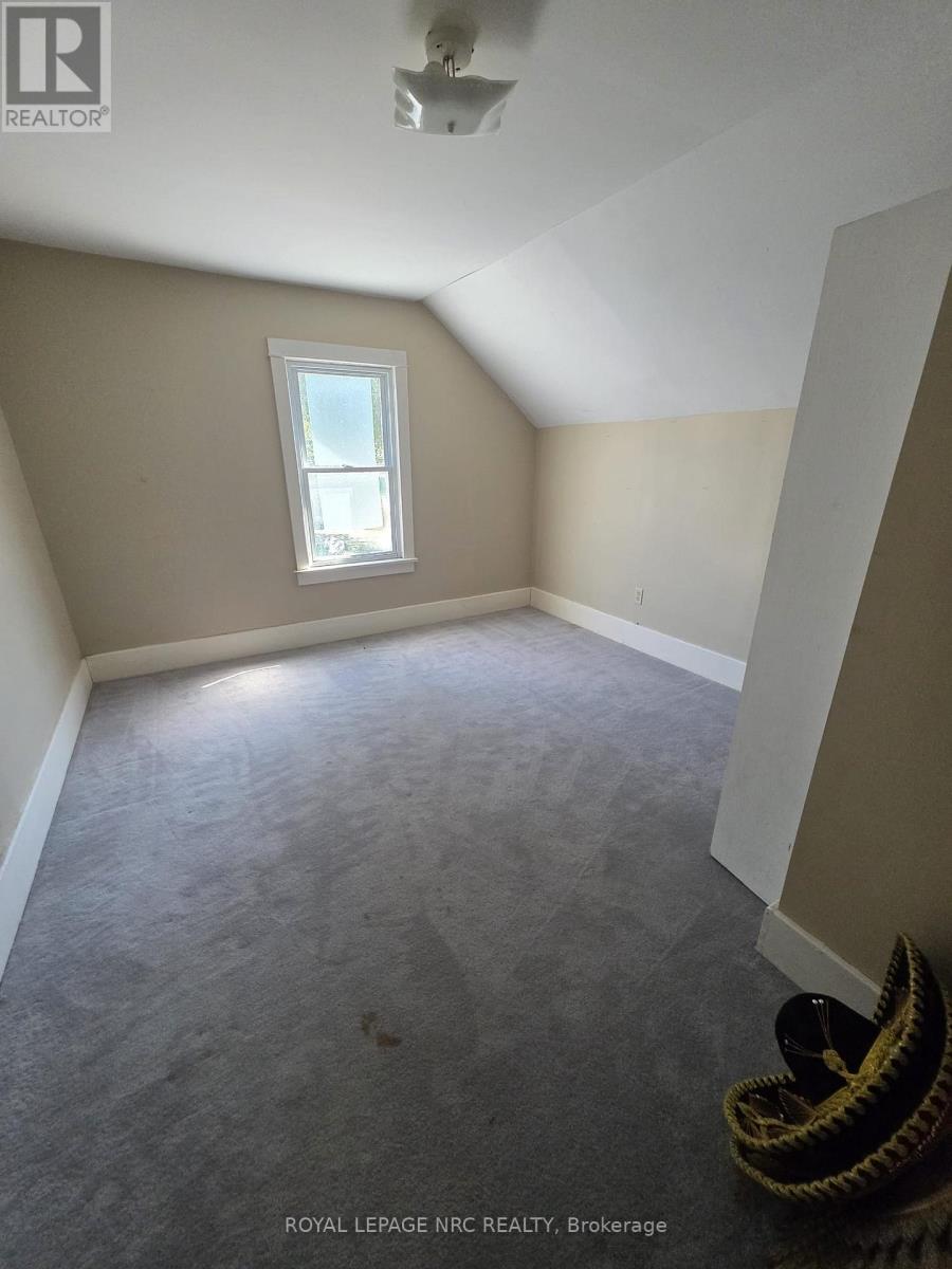154 Fares Street, Port Colborne, Ontario  L3K 1W2 - Photo 8 - X12476957