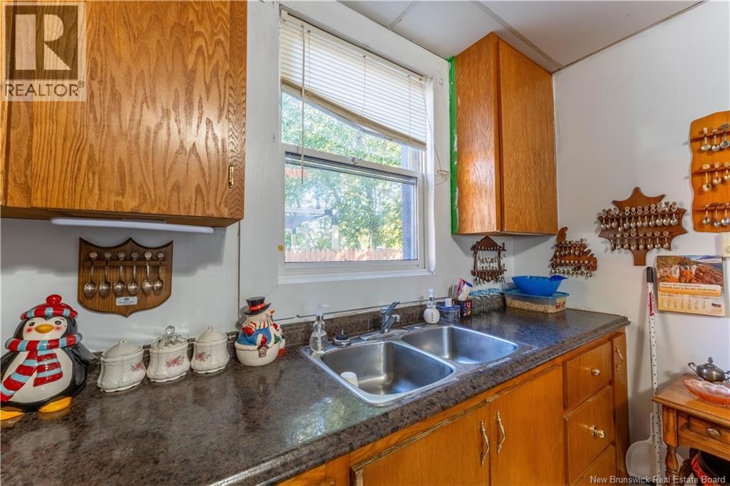 15 Veazey Street, St. Stephen, New Brunswick  E3L 2E8 - Photo 14 - NB128228