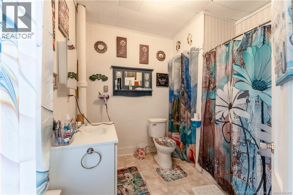 15 Veazey Street, St. Stephen, New Brunswick  E3L 2E8 - Photo 33 - NB128228