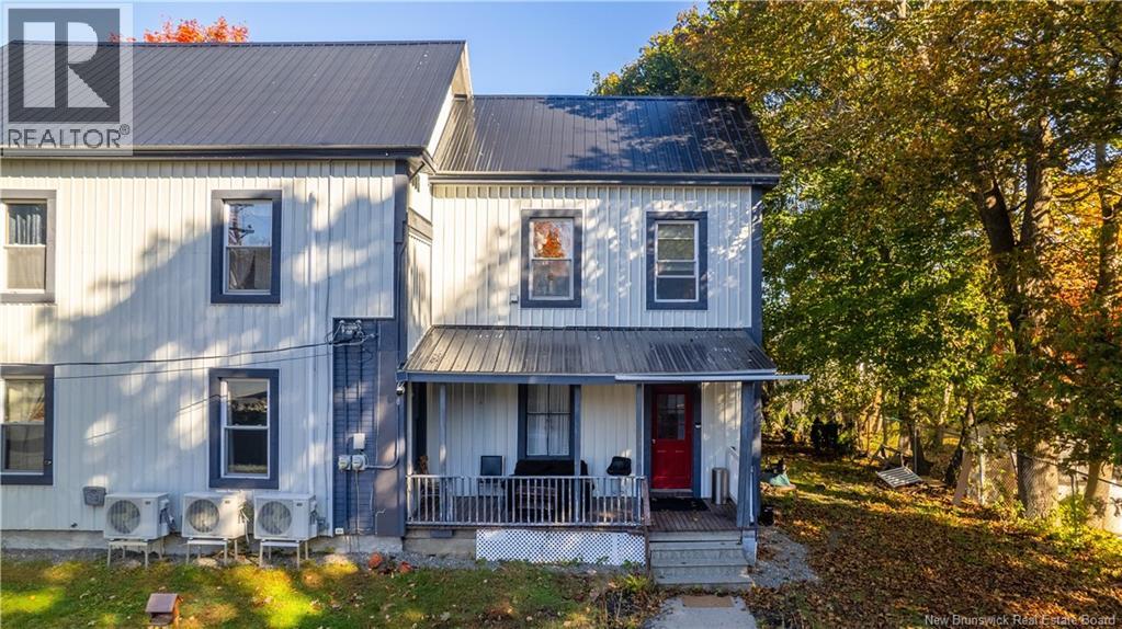15 Veazey Street, St. Stephen, New Brunswick  E3L 2E8 - Photo 6 - NB128228
