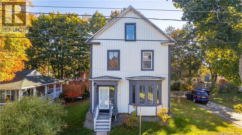 15 Veazey Street, St. Stephen, New Brunswick  E3L 2E8 - Photo 2 - NB128228