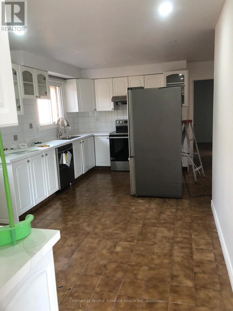 Main Level - 11 Cabernet Circle, Toronto, Ontario  M9V 5A3 - Photo 3 - W12476753