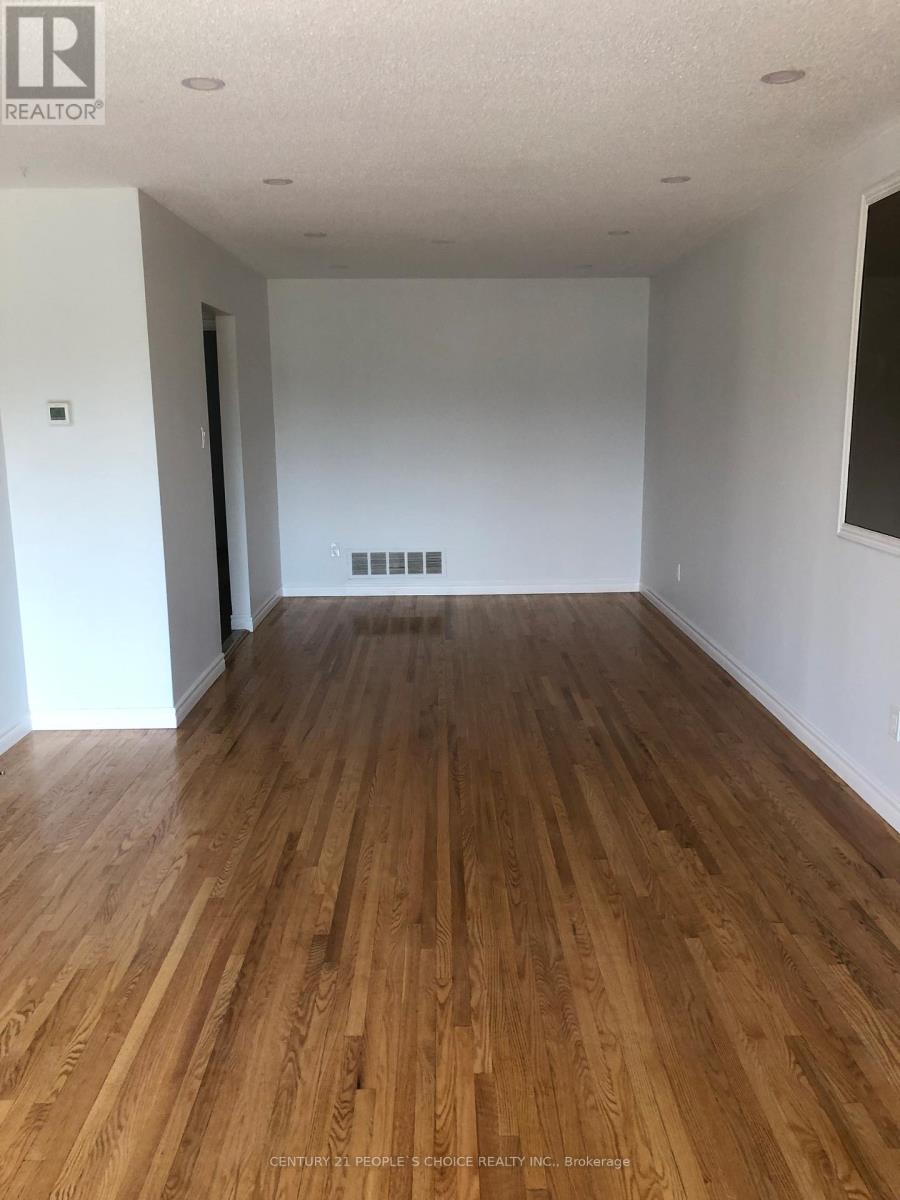 Main Level - 11 Cabernet Circle, Toronto, Ontario  M9V 5A3 - Photo 5 - W12476753