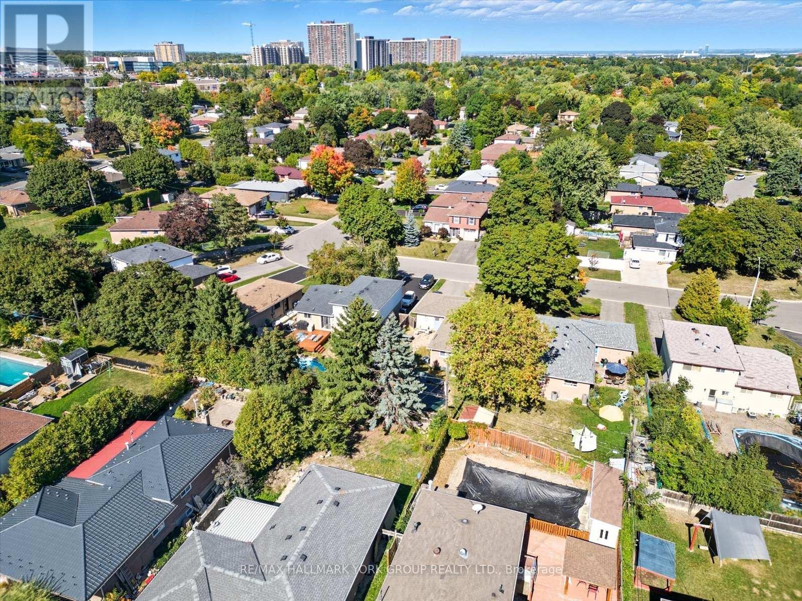 27 Bromley Crescent, Brampton, Ontario  L6T 1Z2 - Photo 48 - W12476757