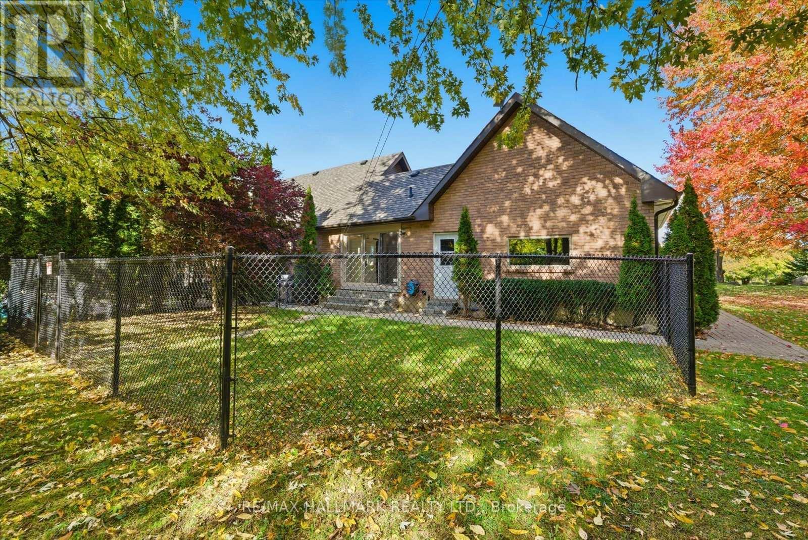 12 Glenn Court, Caledon, Ontario  L7K 0P2 - Photo 45 - W12476774