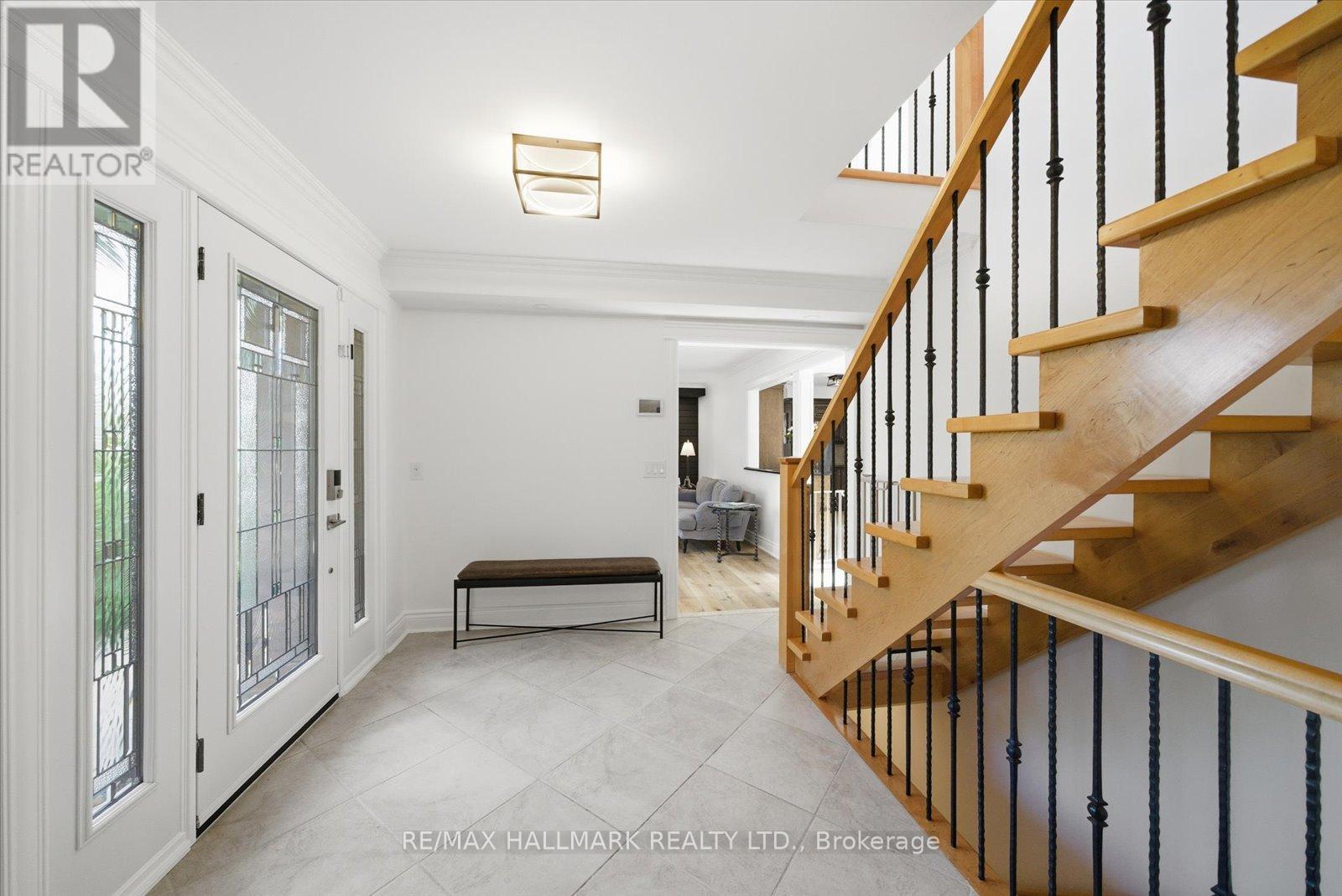 12 Glenn Court, Caledon, Ontario  L7K 0P2 - Photo 6 - W12476774