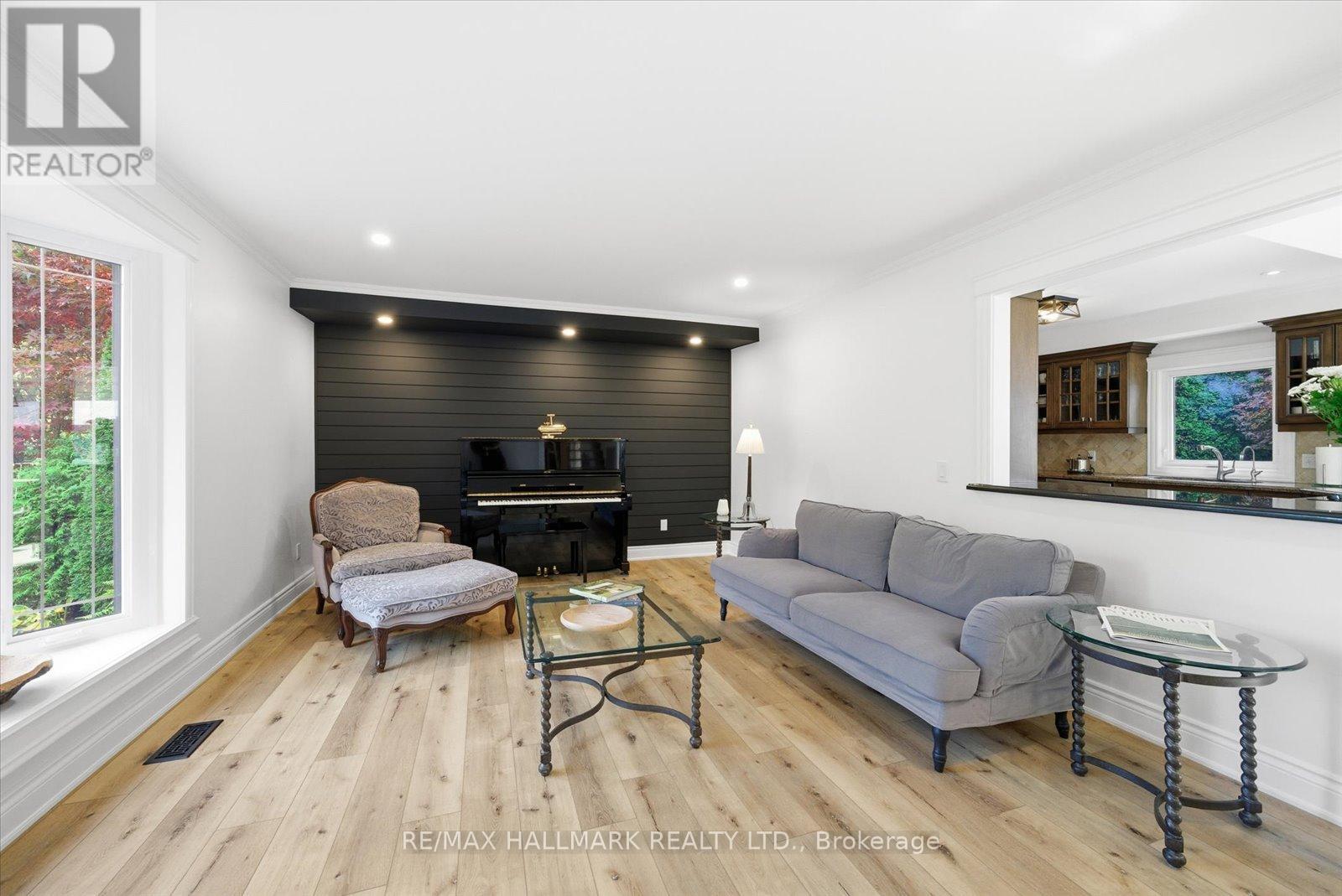 12 Glenn Court, Caledon, Ontario  L7K 0P2 - Photo 7 - W12476774