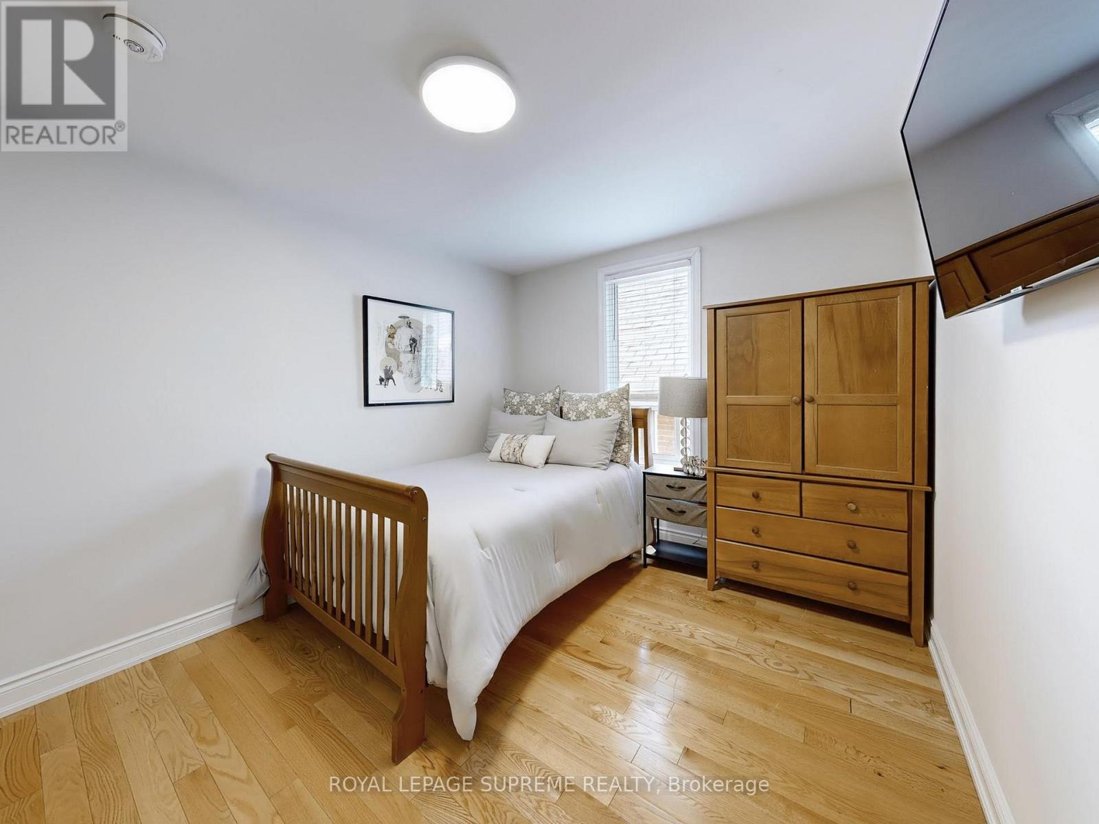 310 Nairn Avenue, Toronto, Ontario  M6E 4H8 - Photo 26 - W12476805