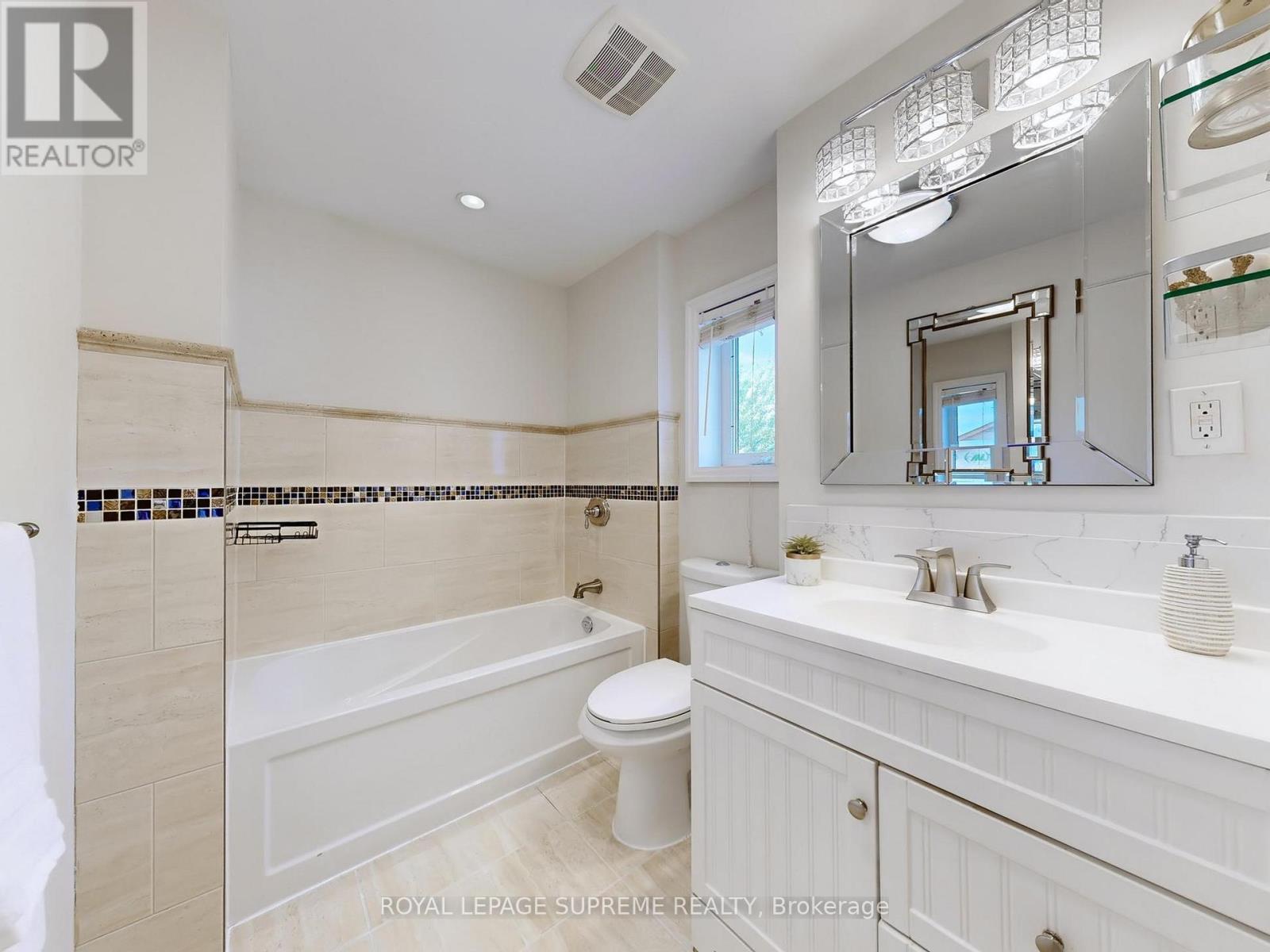 310 Nairn Avenue, Toronto, Ontario  M6E 4H8 - Photo 29 - W12476805