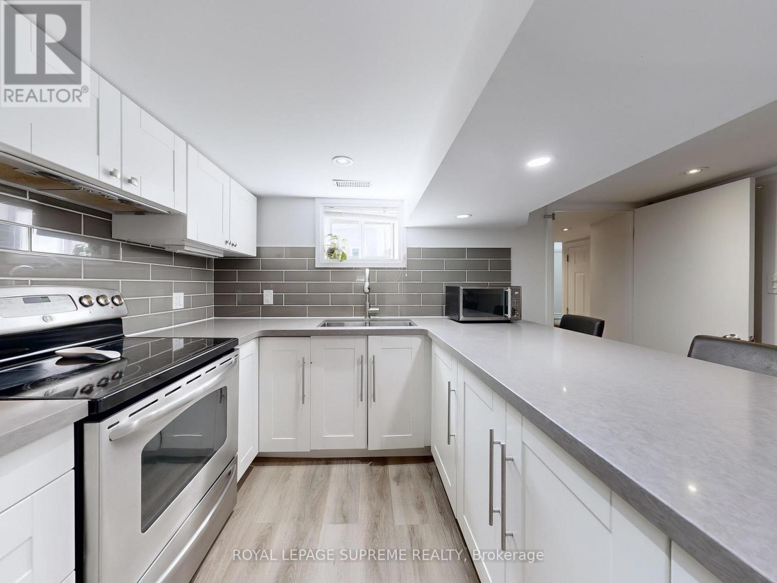 310 Nairn Avenue, Toronto, Ontario  M6E 4H8 - Photo 34 - W12476805