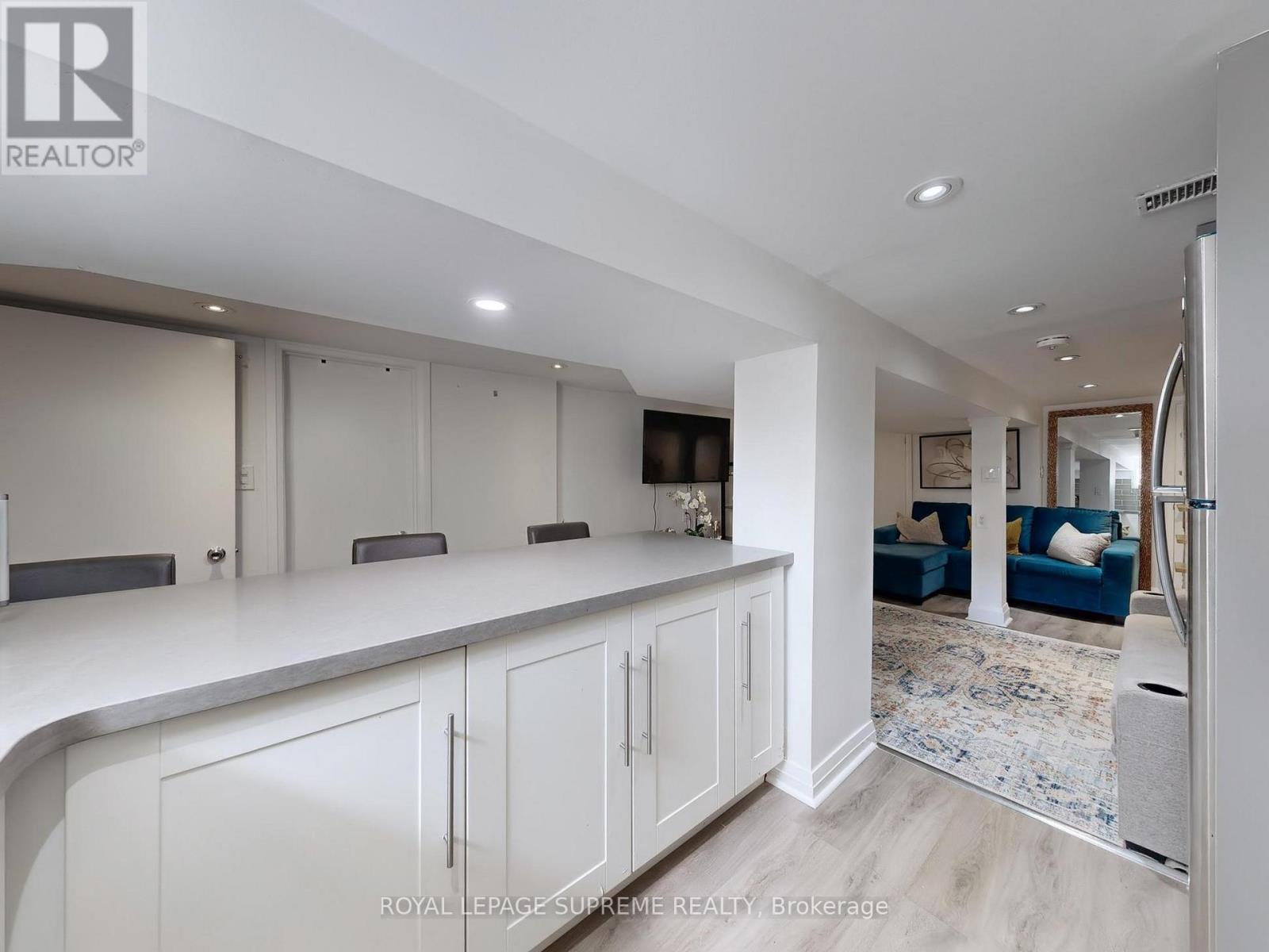 310 Nairn Avenue, Toronto, Ontario  M6E 4H8 - Photo 35 - W12476805