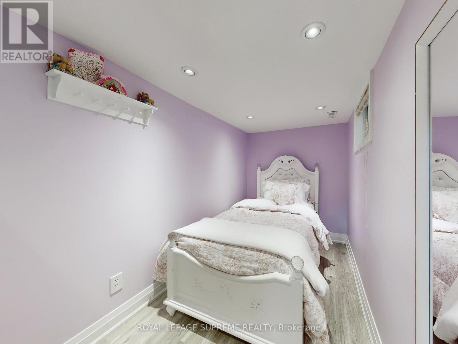310 Nairn Avenue, Toronto, Ontario  M6E 4H8 - Photo 40 - W12476805