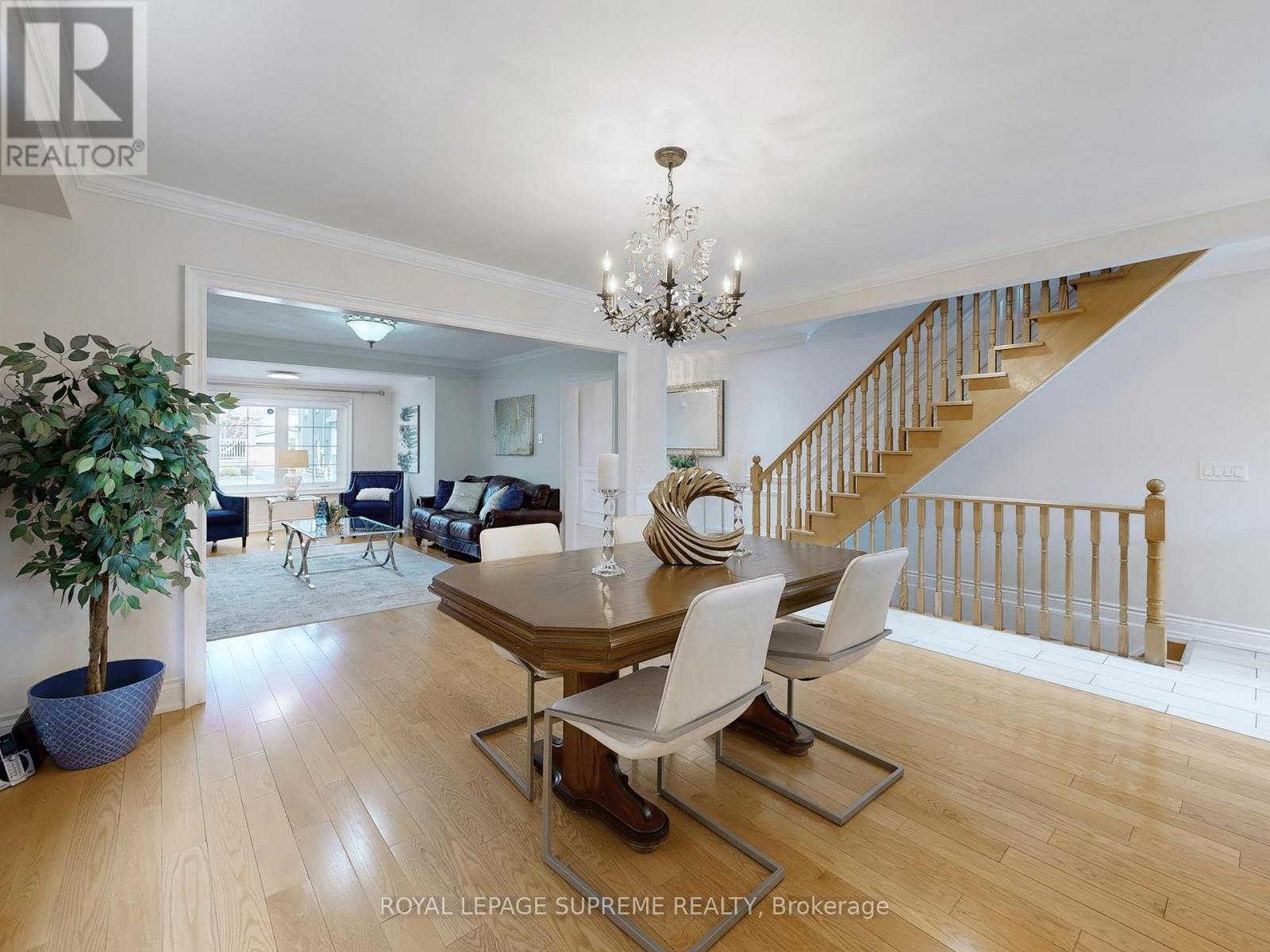 310 Nairn Avenue, Toronto, Ontario  M6E 4H8 - Photo 8 - W12476805