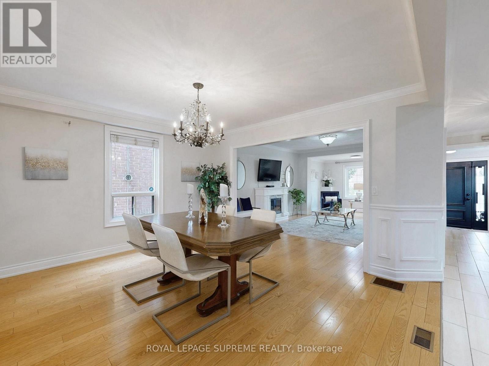 310 Nairn Avenue, Toronto, Ontario  M6E 4H8 - Photo 9 - W12476805