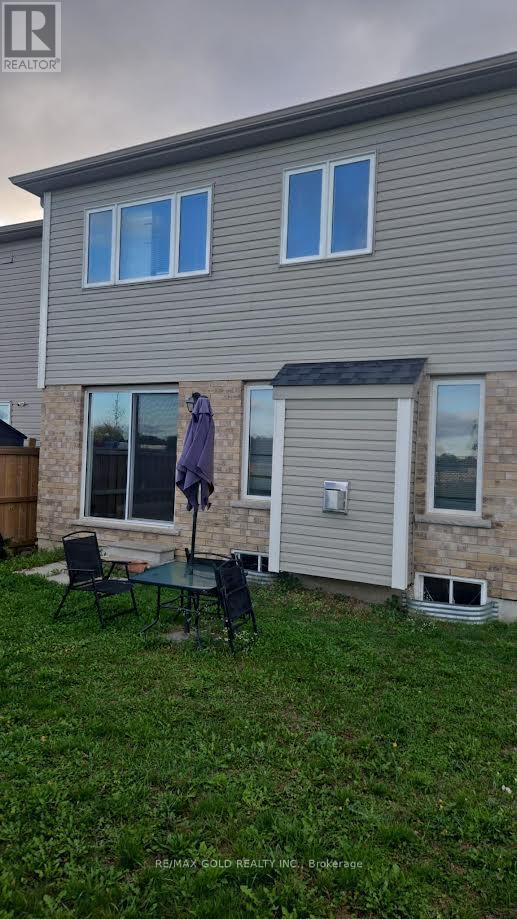 37 Duckworth Road, Cambridge, Ontario  N3H 5L5 - Photo 4 - X12476787