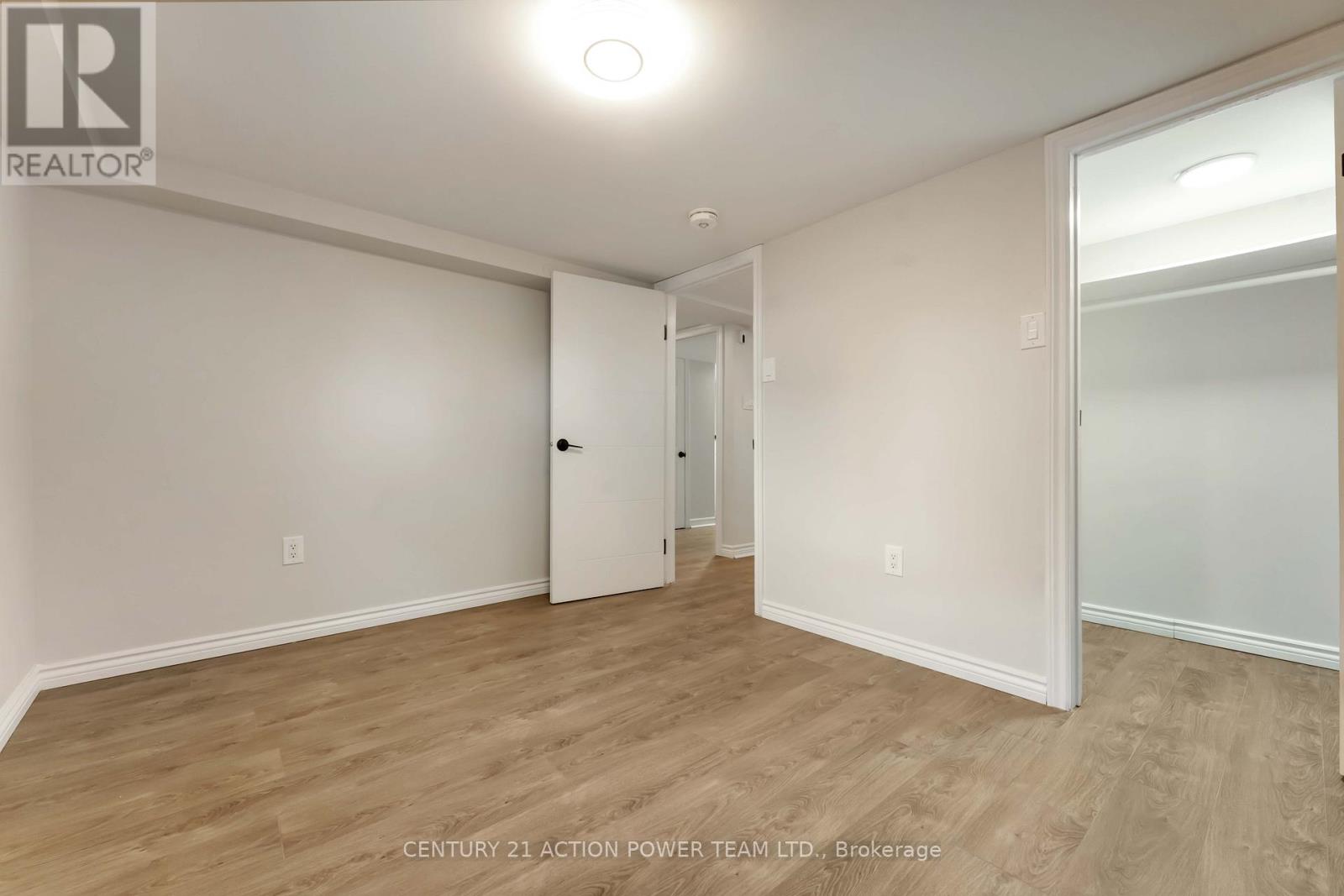 B - 1493 Mariette Street, Ottawa, Ontario  K1E 1L1 - Photo 12 - X12464307