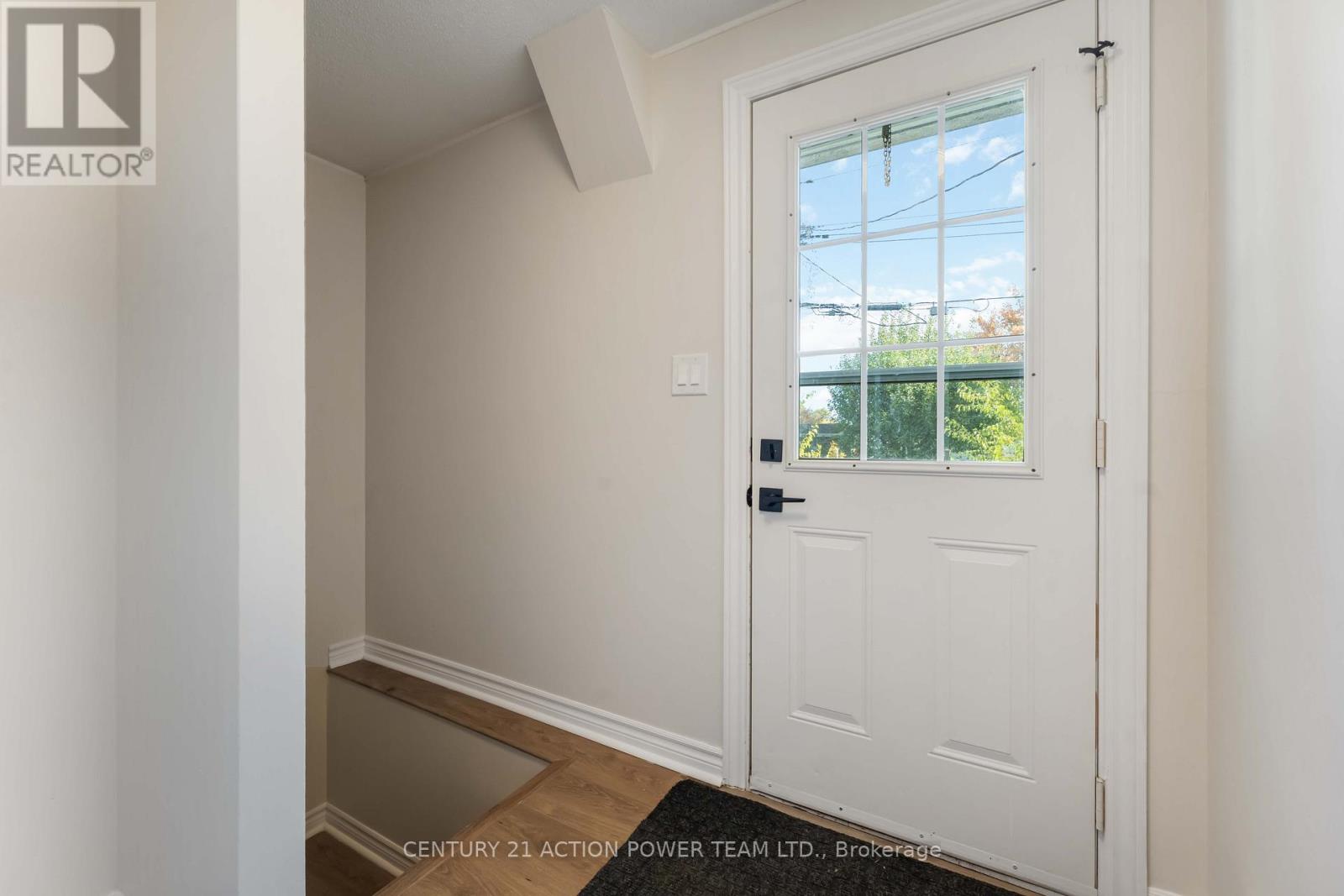 B - 1493 Mariette Street, Ottawa, Ontario  K1E 1L1 - Photo 21 - X12464307