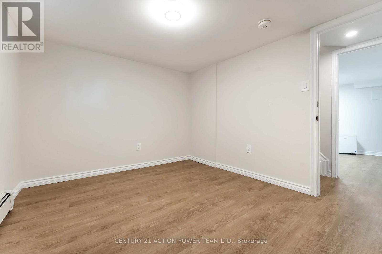 B - 1493 Mariette Street, Ottawa, Ontario  K1E 1L1 - Photo 16 - X12464307