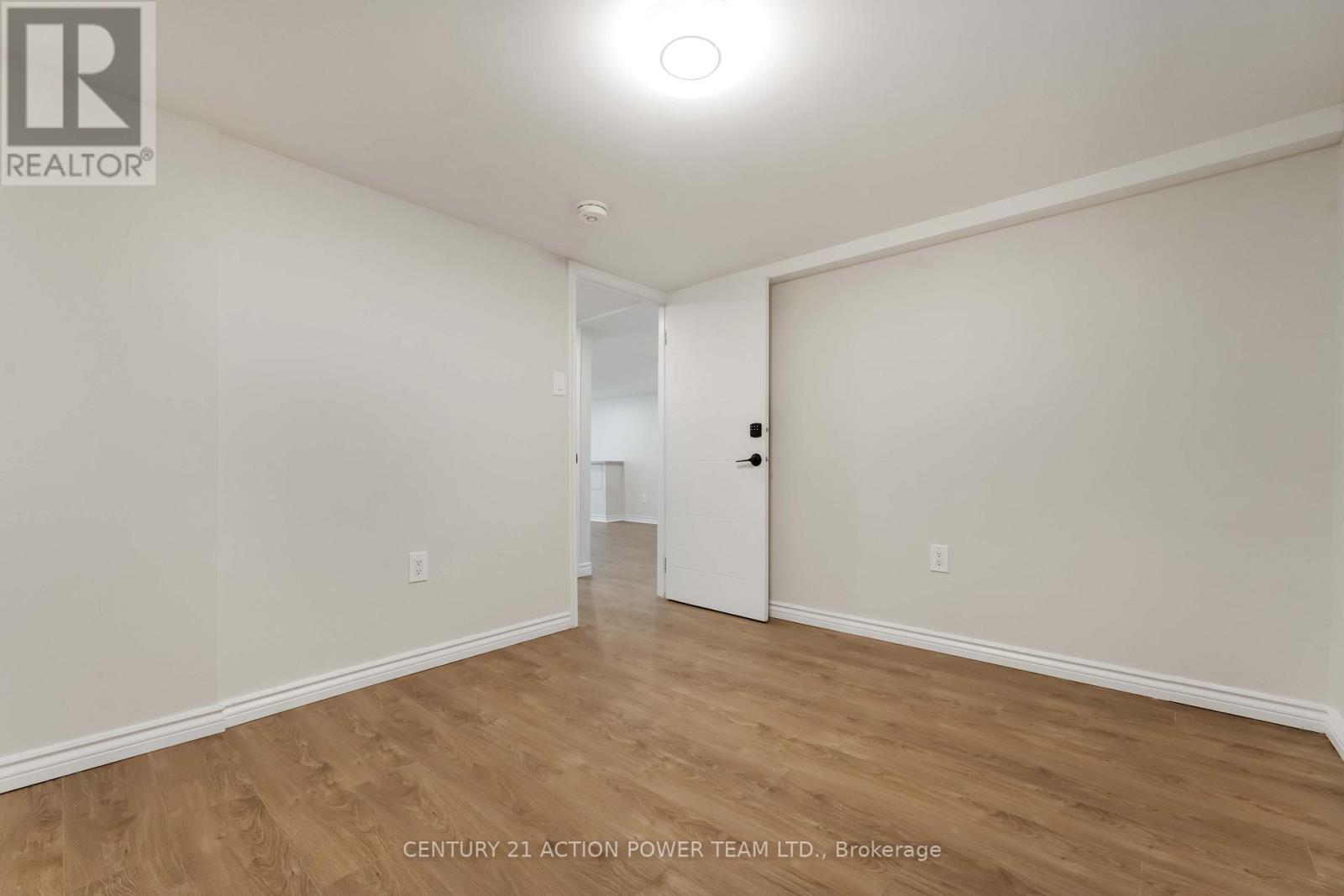 B - 1493 Mariette Street, Ottawa, Ontario  K1E 1L1 - Photo 17 - X12464307