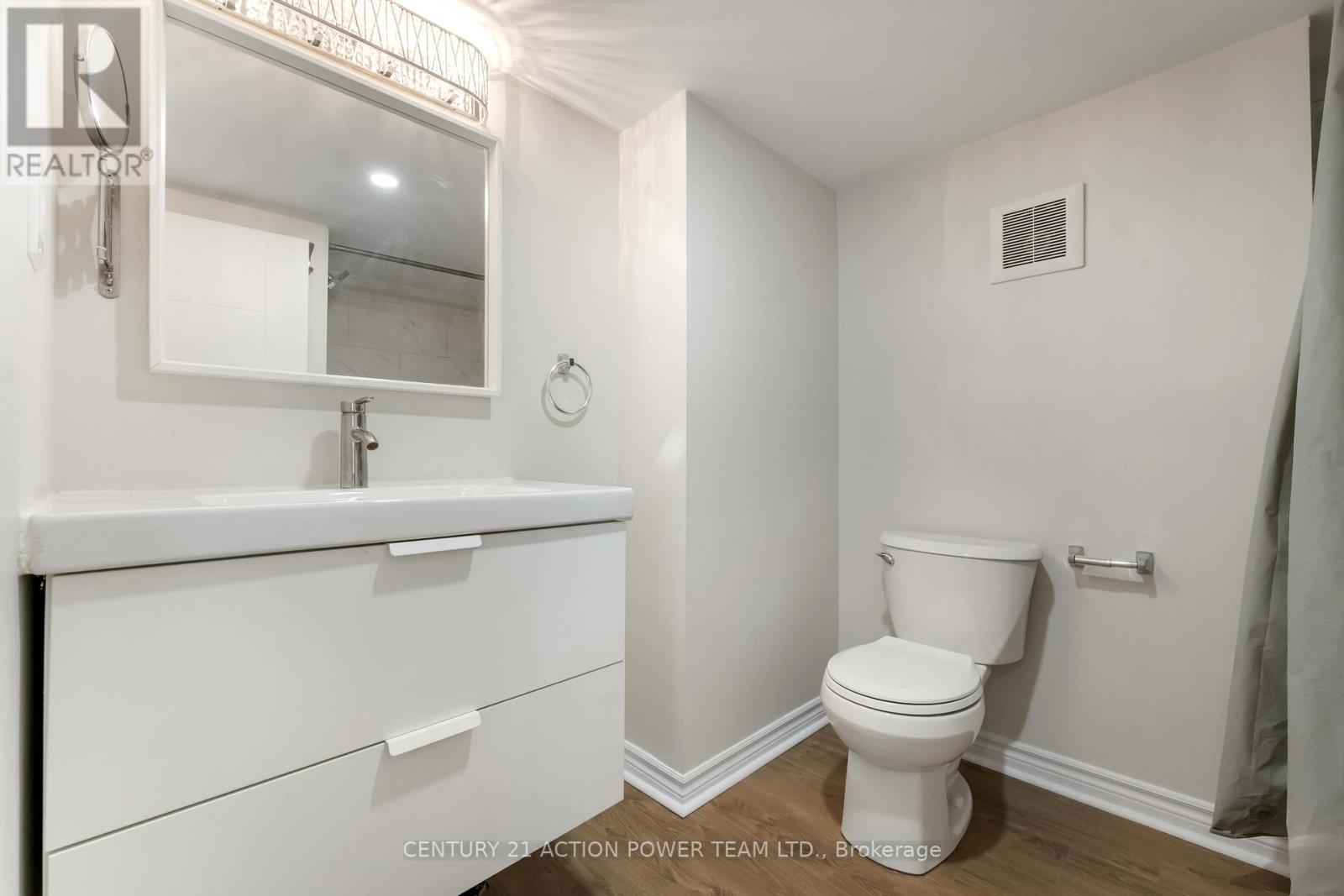 B - 1493 Mariette Street, Ottawa, Ontario  K1E 1L1 - Photo 18 - X12464307