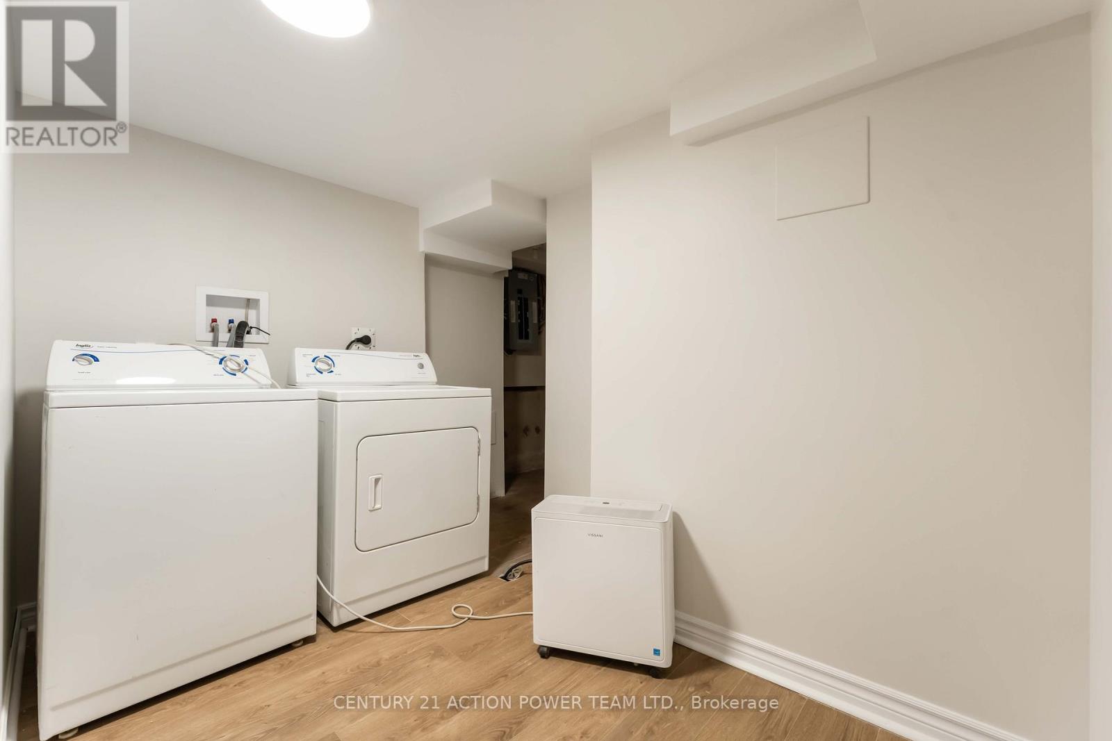B - 1493 Mariette Street, Ottawa, Ontario  K1E 1L1 - Photo 20 - X12464307